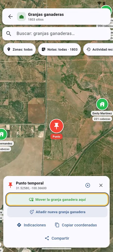 Mantenga pulsado el mapa para soltar un marcador. Desde él: mover un sitio aquí, Añadir un sitio nuevo aquí, Indicaciones, Copiar coordenadas o Compartir. El botón del círculo traza un radio a su alrededor.